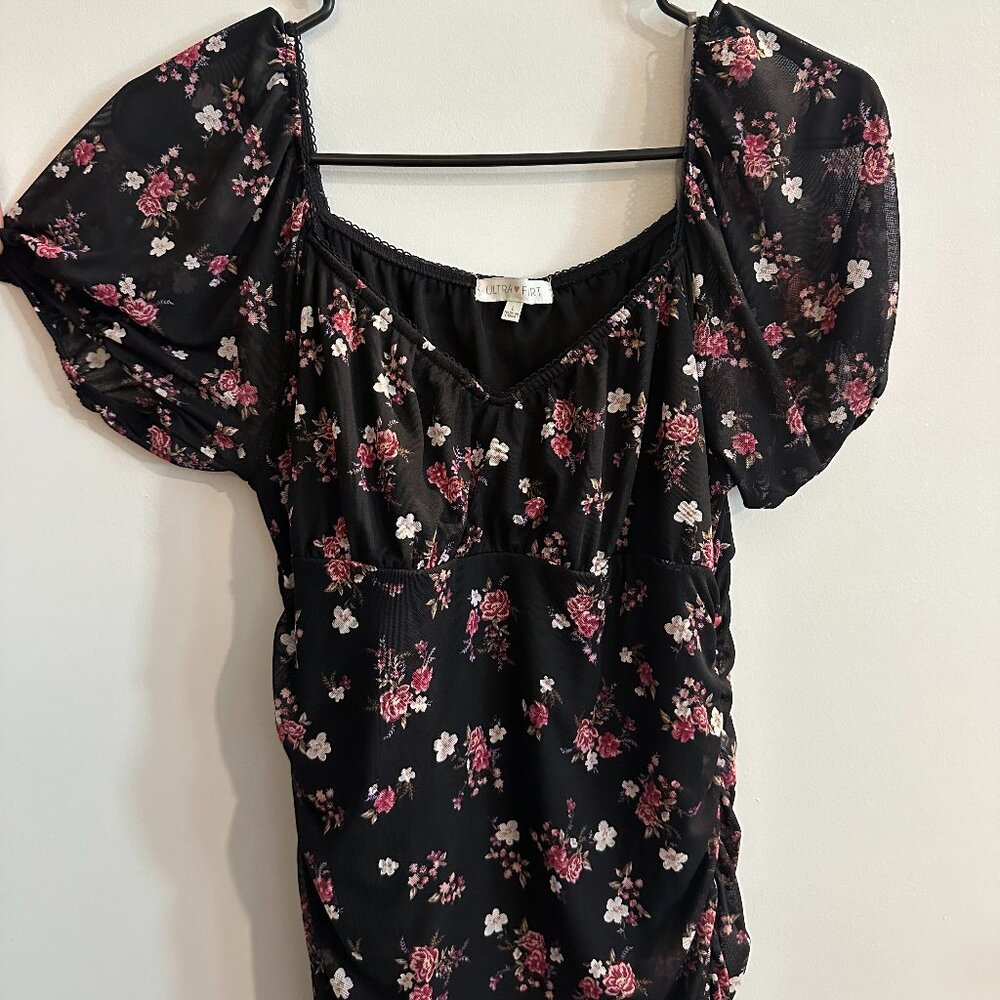 Black Puff Sleeve dress with Ruched Fitted Style